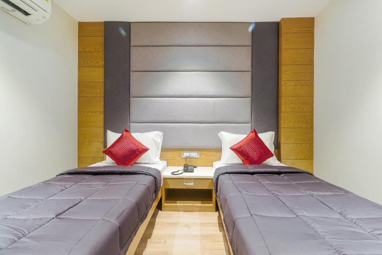 Hotel Bricks, Karol Bagh, New Delhi 외부 사진
