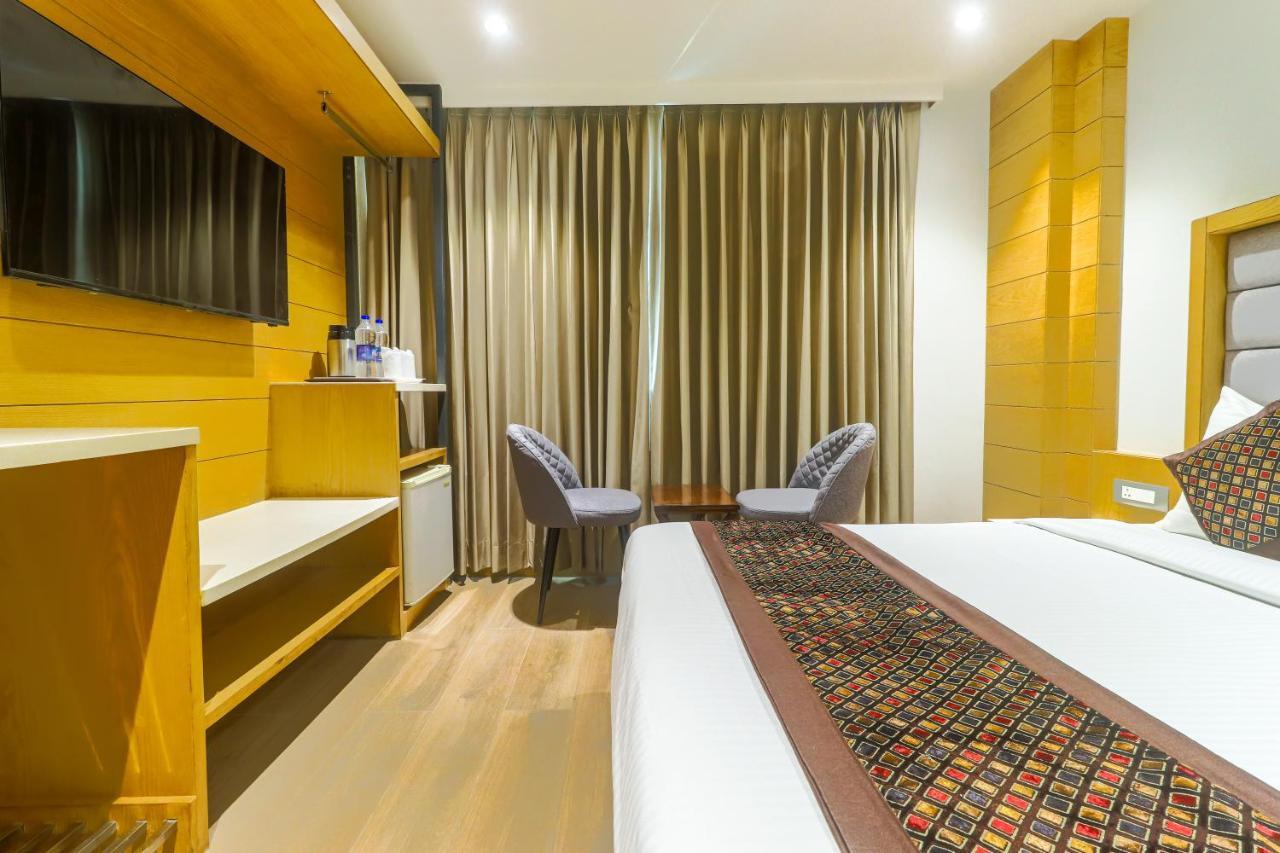 Hotel Bricks, Karol Bagh, New Delhi 외부 사진