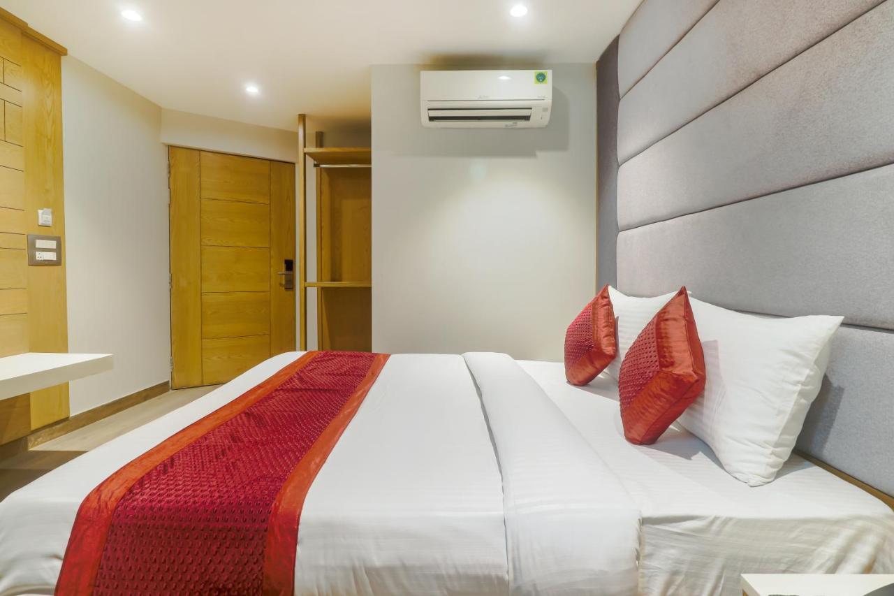 Hotel Bricks, Karol Bagh, New Delhi 외부 사진