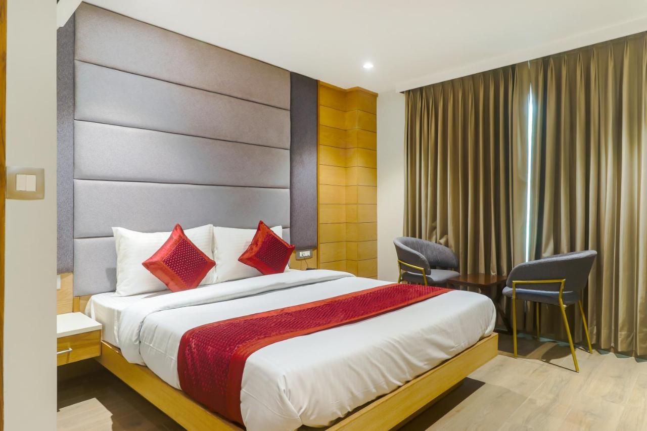 Hotel Bricks, Karol Bagh, New Delhi 외부 사진