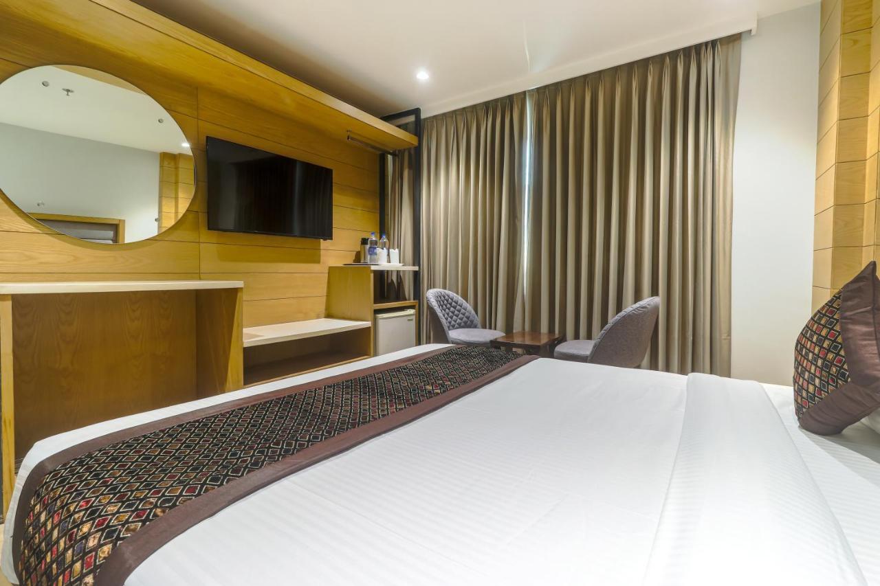 Hotel Bricks, Karol Bagh, New Delhi 외부 사진